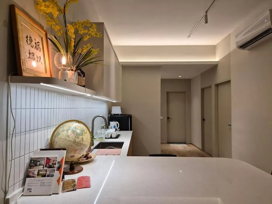 Luxury Signature Suite 5R3B 11 Pax At 90 Degree Alma, Букит-Мертаджам Малайзия