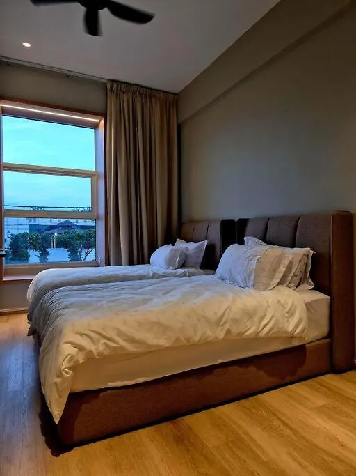 Апартаменты Luxury Signature Suite 5R3B 11 Pax At 90 Degree Alma, Букит-Мертаджам Малайзия